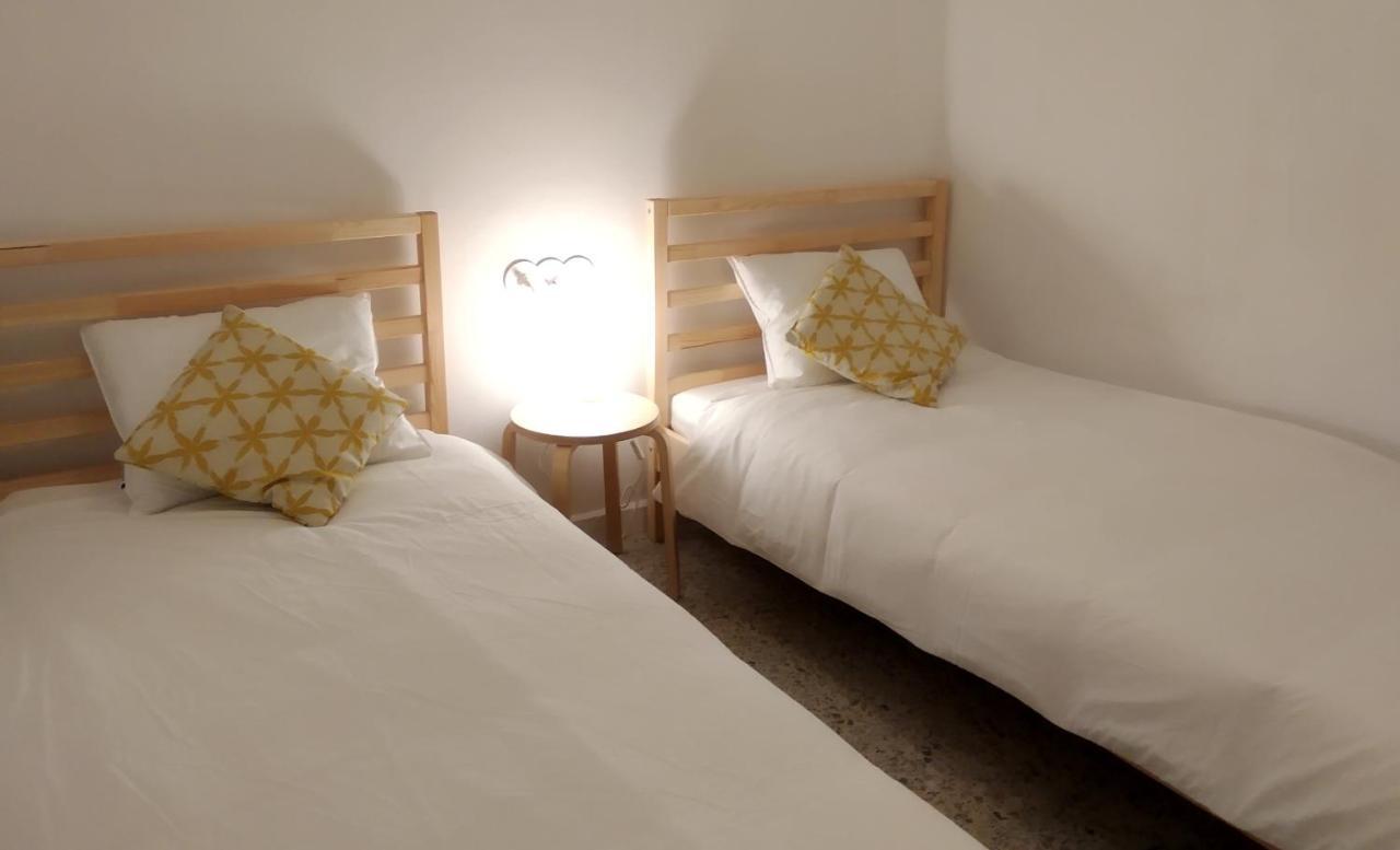 Apt Slow City Hostel 庞特维德拉 外观 照片